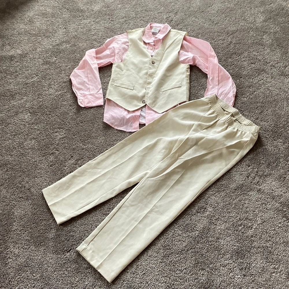 Van Heusen Pink Shirt Ivory Vest Dress Pants 3 Piece Suit Set SIZE 8